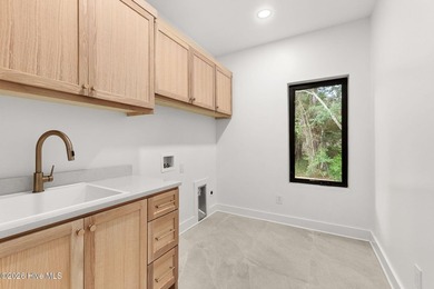 CURATED. COASTAL. LUXURY. Brand new and beautifully designed - photo 21