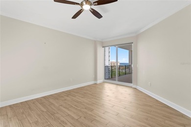 An expansive 12th-floor condo featuring two bedrooms, 2.5 - photo 22