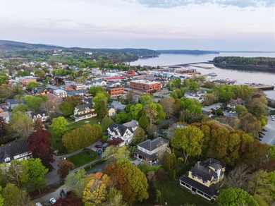 Welcome to *Abendruh* at 20 Albert Meadow, a timeless Bar Harbor - photo 4