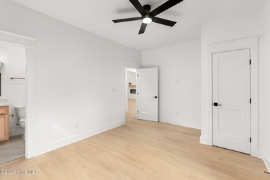 CURATED. COASTAL. LUXURY. Brand new and beautifully designed - photo 36