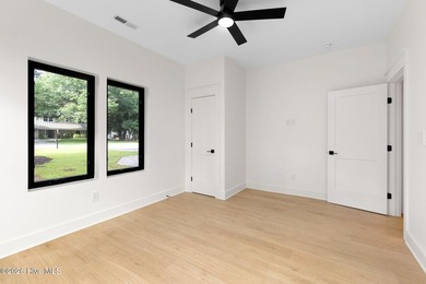 CURATED. COASTAL. LUXURY. Brand new and beautifully designed - photo 38