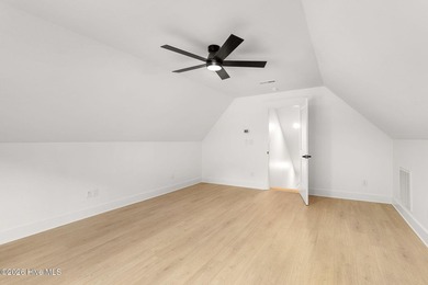 CURATED. COASTAL. LUXURY. Brand new and beautifully designed - photo 42