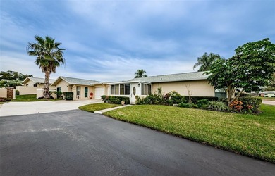 Price reduced!  Live the Florida Lifestyle in this Beautiful - photo 2
