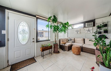 Price reduced!  Live the Florida Lifestyle in this Beautiful - photo 5
