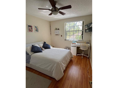 Welcome to this beautifully updated and spacious two-story - photo 32