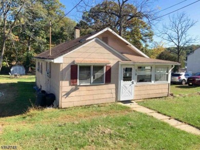 Lake Commercial For Sale in Hopatcong, New Jersey