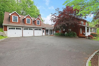 This picturesque ca 1780 farmhouse retains all of its historic - photo 10