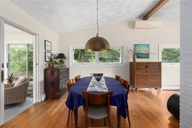 Location, lifestyle, and timeless mid-century charm come - photo 12