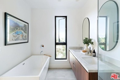 Perched above one of Silver Lake's most coveted corridors, this - photo 14