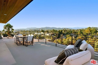 Perched above one of Silver Lake's most coveted corridors, this - photo 20