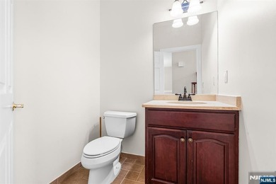 Prepare to experience lakefront living at its absolute best! Set - photo 31