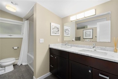 Location, lifestyle, and timeless mid-century charm come - photo 32