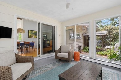 Location, lifestyle, and timeless mid-century charm come - photo 41