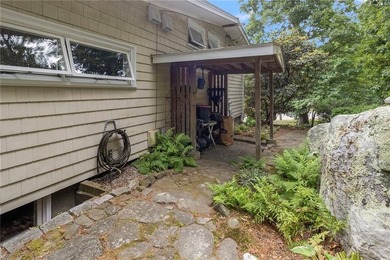 Location, lifestyle, and timeless mid-century charm come - photo 45