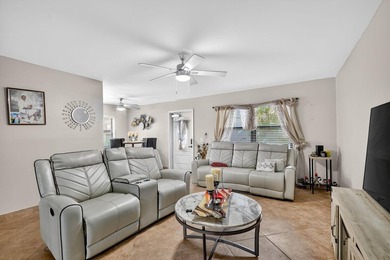 Live the relaxed Florida lifestyle in Kings Point! First-floor - photo 6