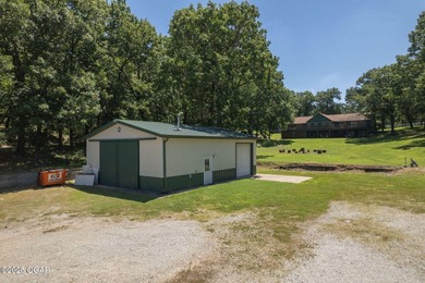 Super Rare Find! 3.3 acres with 3,500 sq ft main house with 4 - photo 8