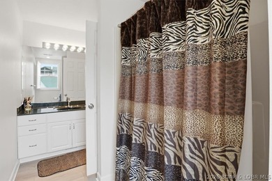 This top floor, 3 bedroom, 3 bath, a furnished condo is only one - photo 37