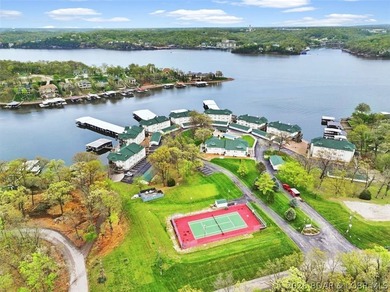 This top floor, 3 bedroom, 3 bath, a furnished condo is only one - photo 45