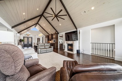 Experience luxury lakefront living in this custom-built estate - photo 11