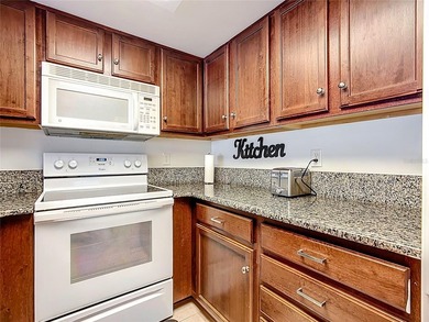 Location and Location!! Ready to Move-In, Near to Down Town - photo 15