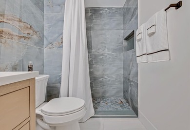 Prepare to be impressed! No detail overlooked, This spectacular - photo 24