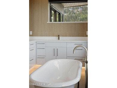 This brand new, never lived, in home commands one of Schweitzer - photo 43