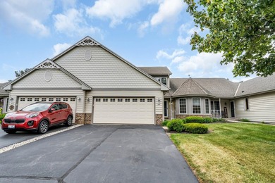 Condo living at its finest! This spacious 2-bedroom, 3.5-bath - photo 2