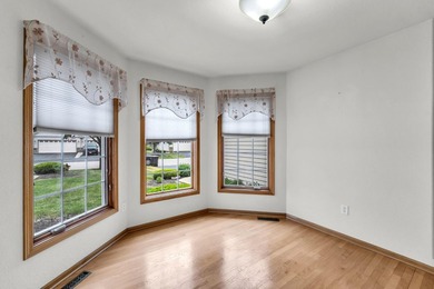 Condo living at its finest! This spacious 2-bedroom, 3.5-bath - photo 6