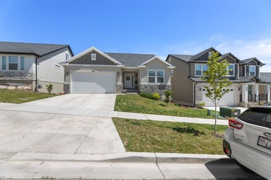 This nearly new 5-bedroom home in the desirable Ridgehorne - photo 1