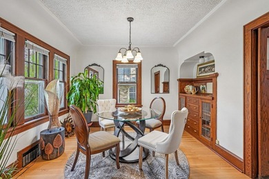 This beautifully maintained Shorewood duplex truly has it all! - photo 6