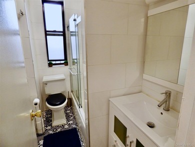 Experience urban living at its finest in this spacious Coop - photo 14