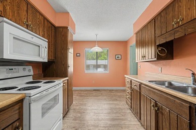 Peaceful, naturesque Parkview Hills living awaits! Explore the - photo 18