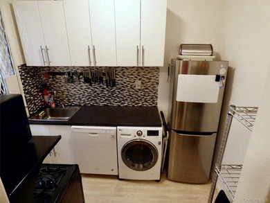 Experience urban living at its finest in this spacious Coop - photo 24