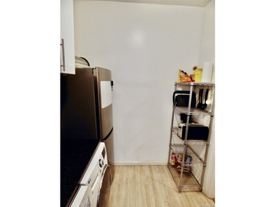 Experience urban living at its finest in this spacious Coop - photo 25