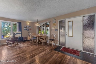 Discover your own private escape just minutes from town in - photo 8