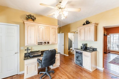 Wake up to million-dollar Lake Guntersville views every single - photo 28