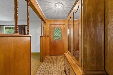 Looking for a lake house for sale in East Texas, without the - photo 30