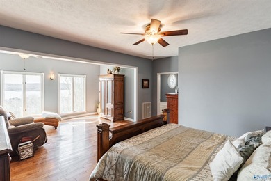 Wake up to million-dollar Lake Guntersville views every single - photo 32