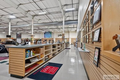 This is an exceptional opportunity to acquire a high-quality 33 - photo 33