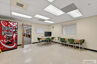 This is an exceptional opportunity to acquire a high-quality 33 - photo 39