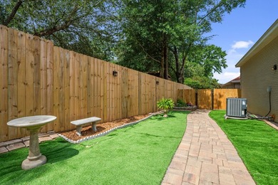 Welcome to 1601 Mallorca Cove, a beautifully maintained - photo 42