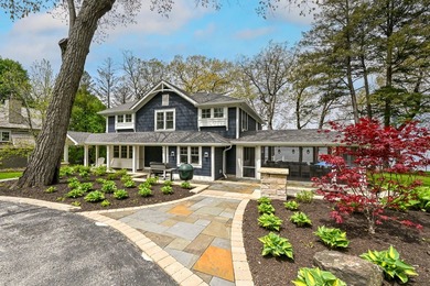 Timeless elegance meets exceptional craftsmanship on Delavan - photo 4