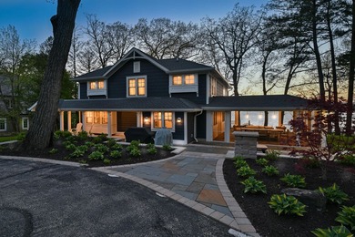Timeless elegance meets exceptional craftsmanship on Delavan - photo 5