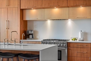 Sleek, custom contemporary set directly on the fairways of - photo 15