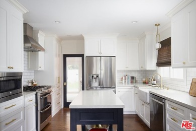 Chic and updated 4BR + 3BA home in the heart of Westchester - photo 6