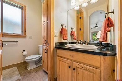 John M Wells, Wells Group Real Estate, C:,,: SINGLE-STORY LUXURY - photo 34
