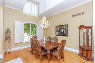 Exceptional Bob Rhoads custom 4-bedroom, 3 bath brick ranch with - photo 5