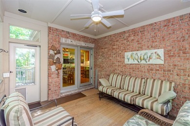 Exceptional Bob Rhoads custom 4-bedroom, 3 bath brick ranch with - photo 8