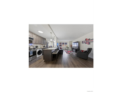 Welcome to 825 Morrison Ave, a beautifully renovated two-bedroom - photo 8
