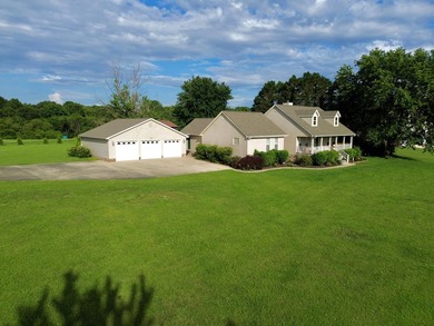 Step inside 799 Riverbend Drive, a warm and inviting home - photo 4